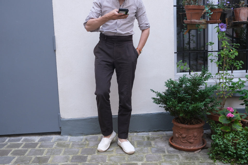 Les espadrilles Naturelles Ivoire dans leur grand écrin naturel en feuille de palmier