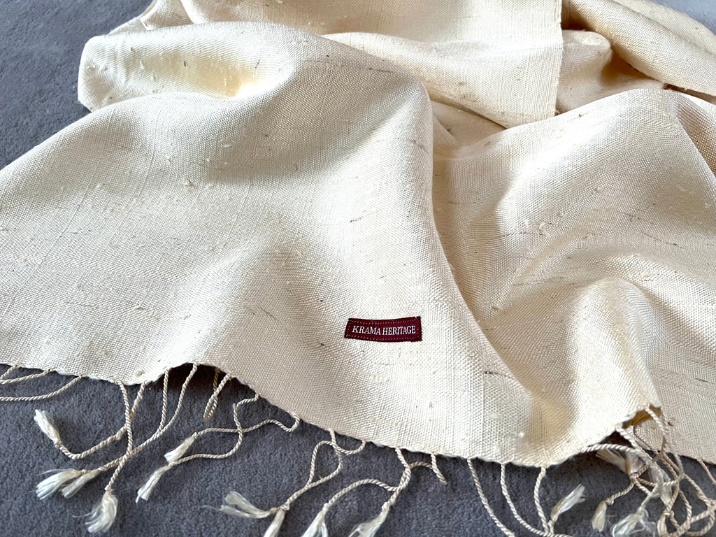 Le Grand Krama Brut Naturel dans son écrin en feuille de palmier - Femme