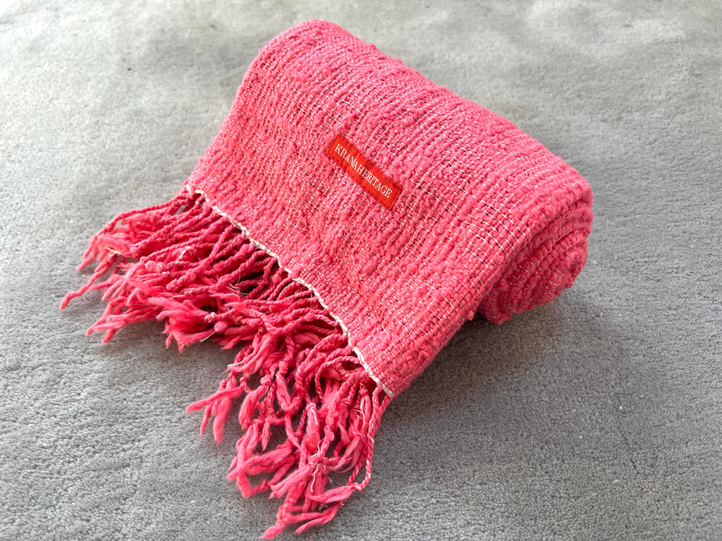 Le Krama Naturel Framboise dans son écrin en feuille de palmier - Homme