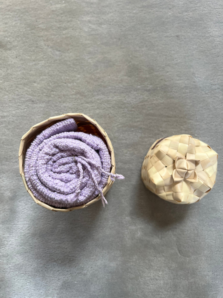 Le Krama Naturel Parme dans son écrin en feuille de palmier - Homme