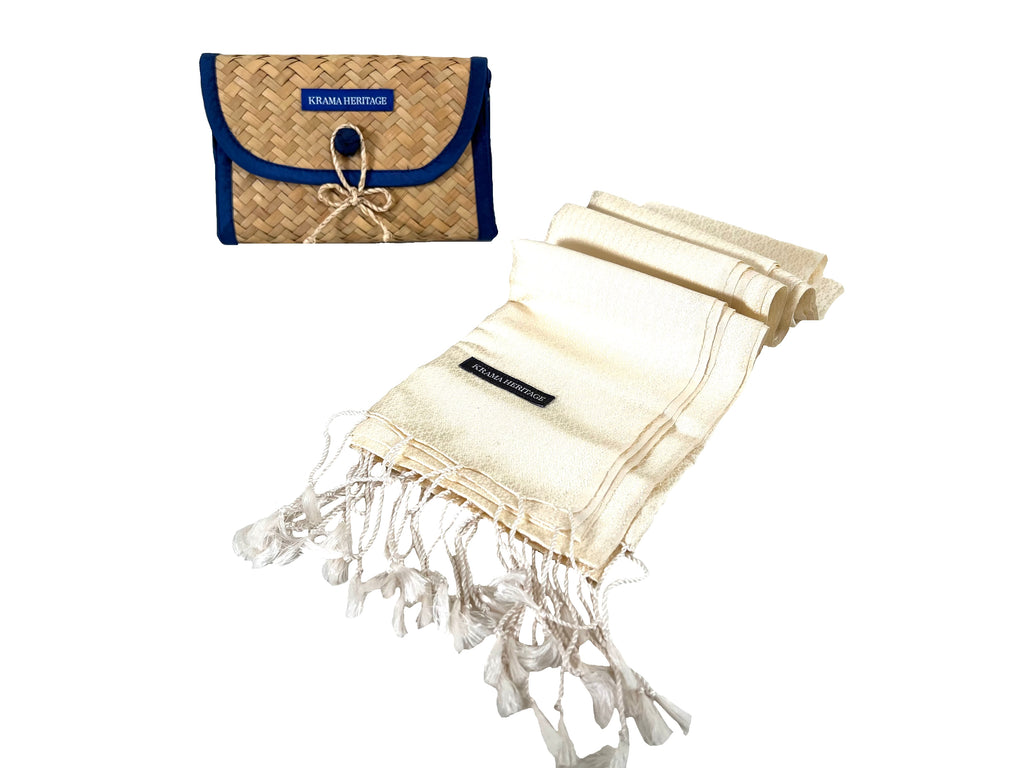 Le Krama Jasmin Perle dans son écrin en feuille de palmier - Homme