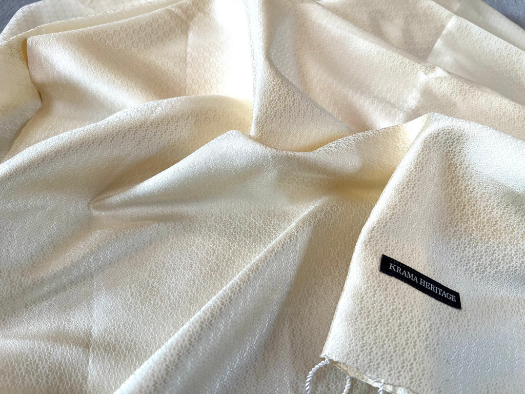 Le Krama Jasmin Perle dans son écrin en feuille de palmier - Homme