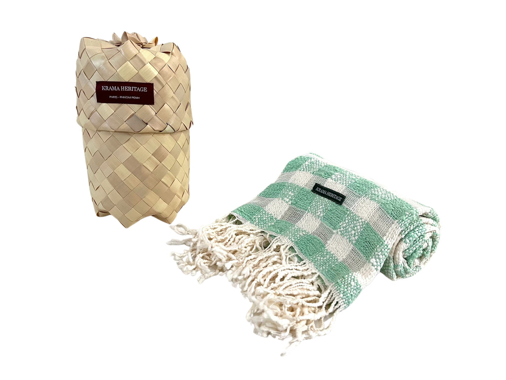 Le Krama Naturel Amande dans son écrin en feuille de palmier - Homme