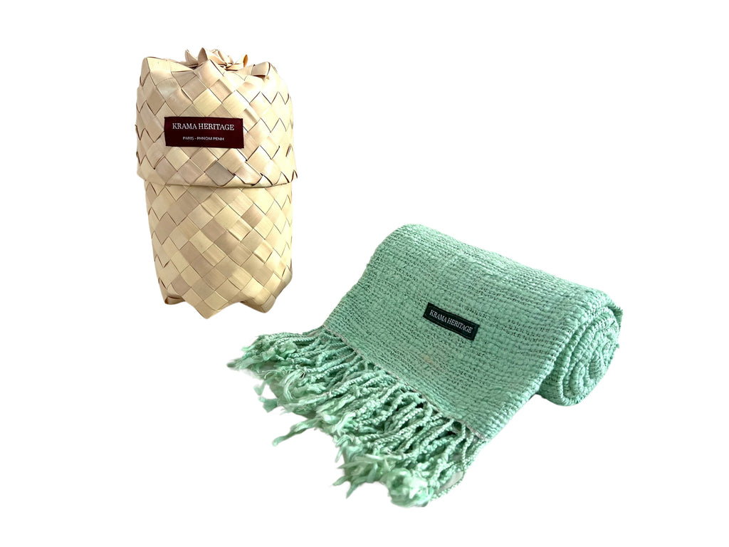 Le Krama Naturel Jade dans son écrin en feuille de palmier - Homme