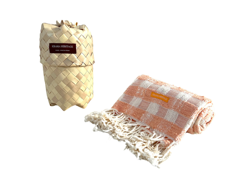 Le Krama Naturel Mandarine dans son écrin en feuille de palmier - Femme