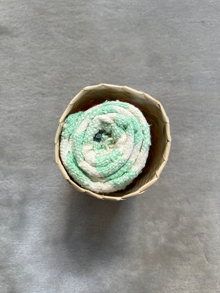 Le Krama Naturel Amande dans son écrin en feuille de palmier - Homme