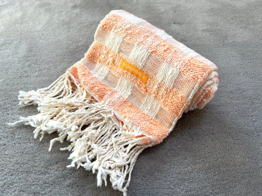 Le Krama Naturel Mandarine dans son écrin en feuille de palmier - Homme