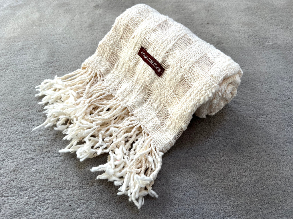 Le Krama Naturel Nuage dans son écrin en feuille de palmier - Homme