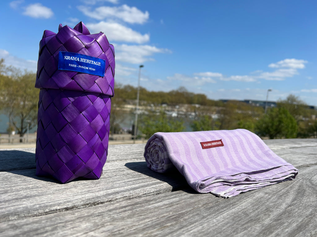 Le Krama Pop Violet 3 Tours dans son écrin en feuille de palmier - Femme