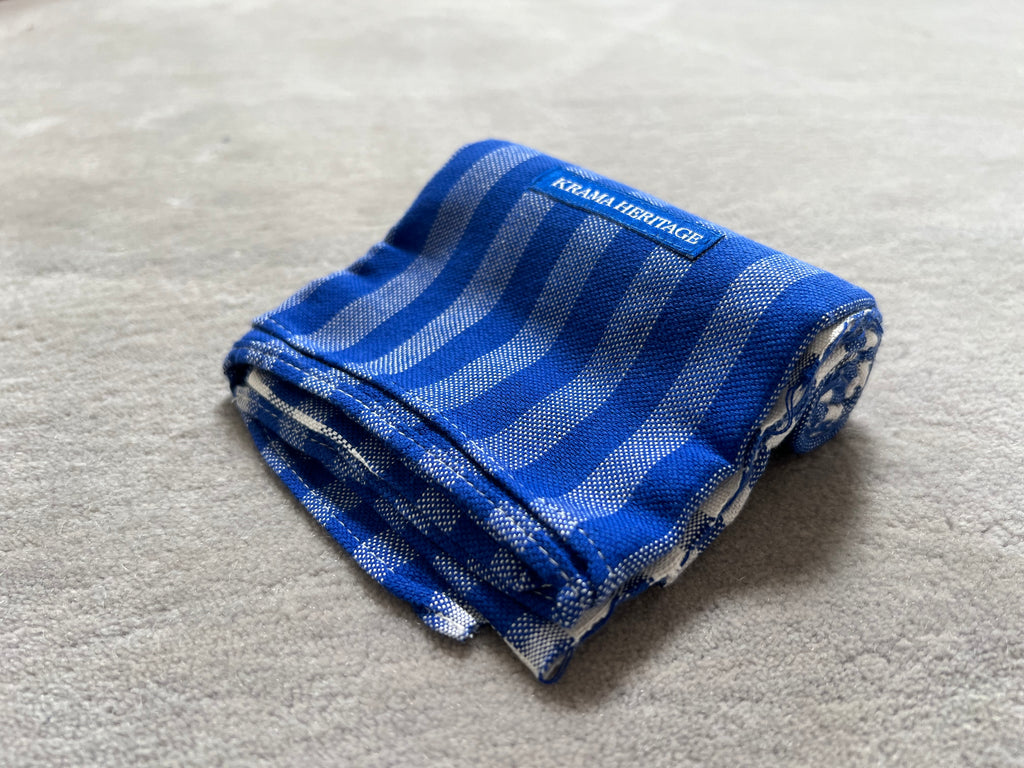 Le Krama Pop Bleu dans son écrin en feuille de palmier - Homme