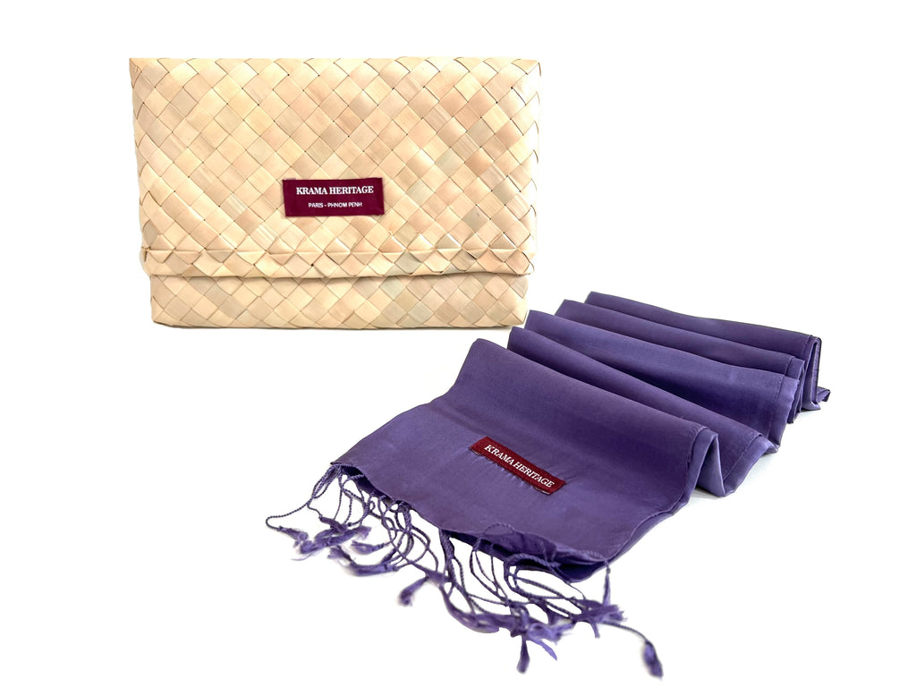 Le Krama Soyeux Améthyste dans son écrin en feuille de palmier - Homme