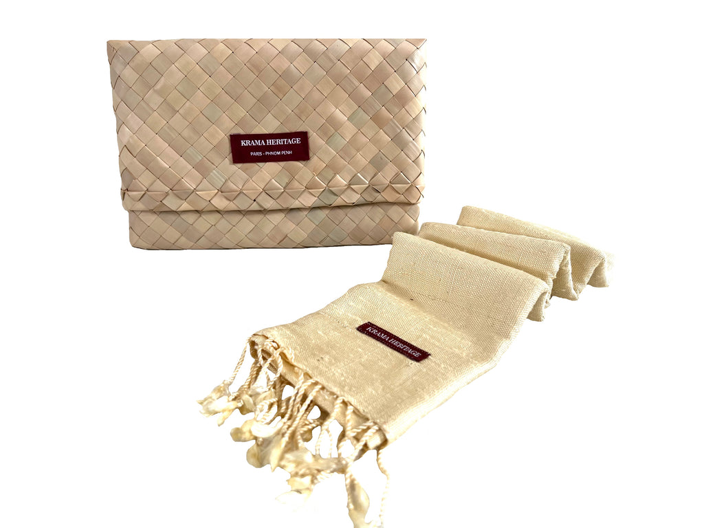 Le Krama Brut Naturel dans son écrin en feuille de palmier - Femme