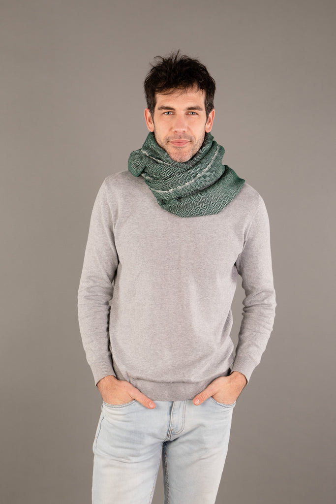 Le Grand Krama Chaud Vert Forêt dans son écrin en feuille de palmier - Homme