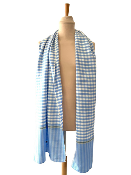 Le Grand Krama Pop Turquoise dans son écrin en feuille de palmier - Femme