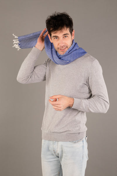 Le Krama Chaud Bleu Roi dans son écrin en feuille de palmier - Homme