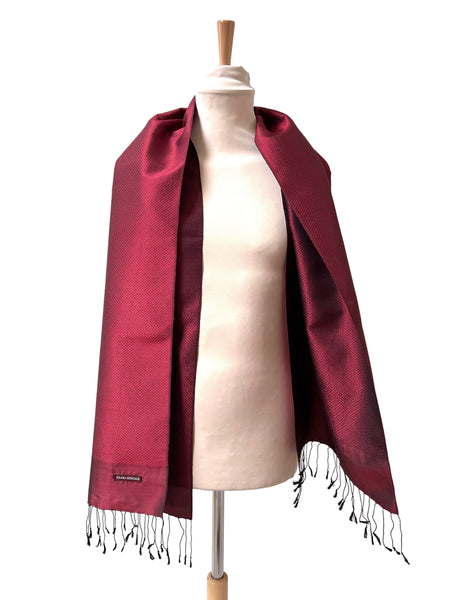 Le Krama Diamond Pourpre dans son écrin en feuille de palmier - Homme