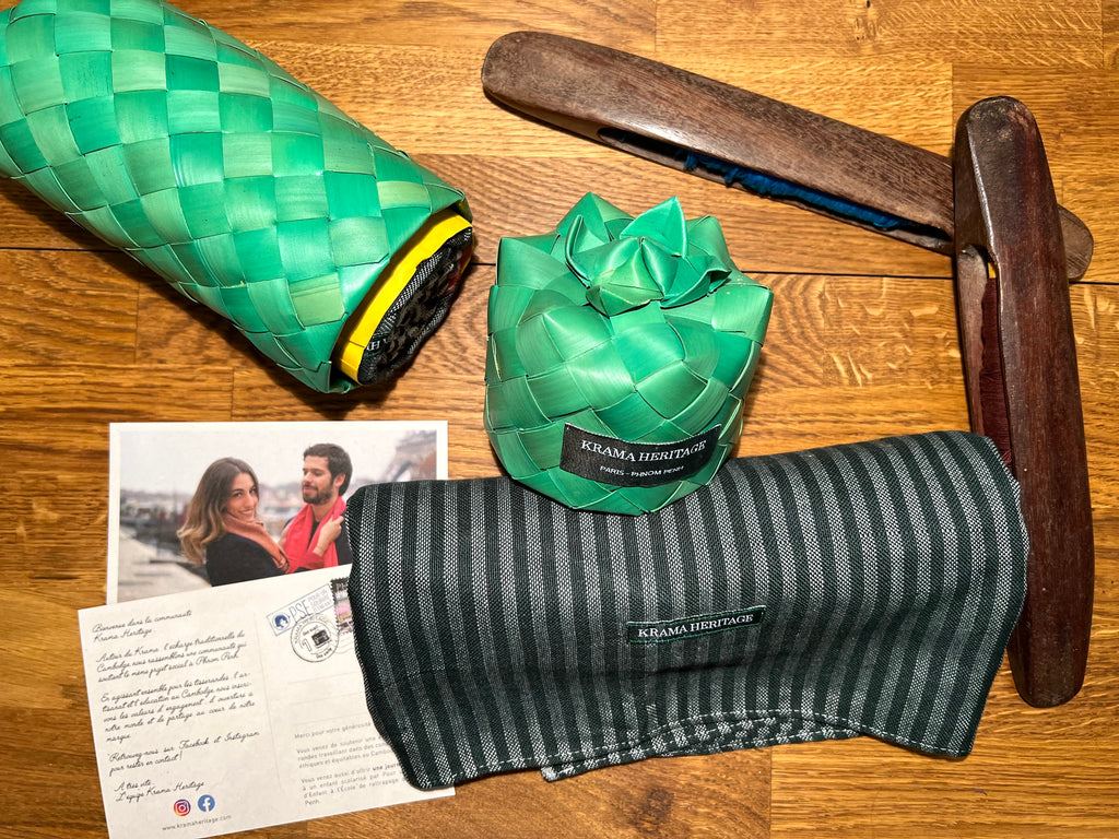 Le Krama Origine Olive 3 Tours dans son écrin en feuille de palmier - Homme