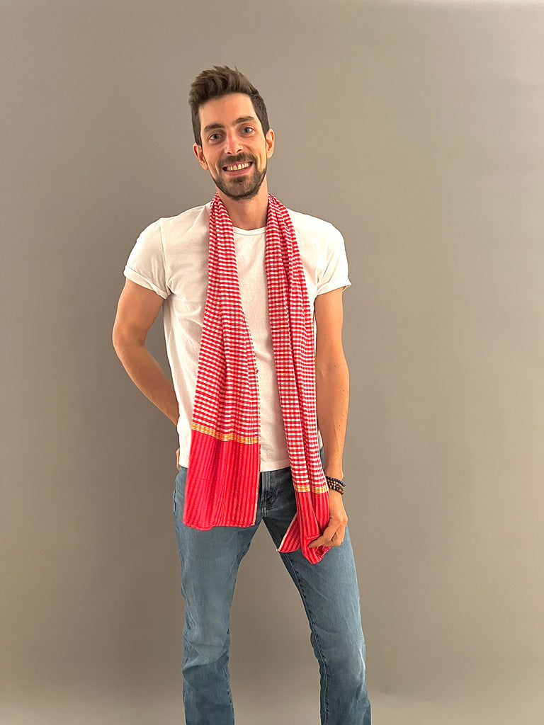 Le Krama Origine Coquelicot dans son écrin en feuille de palmier - Homme