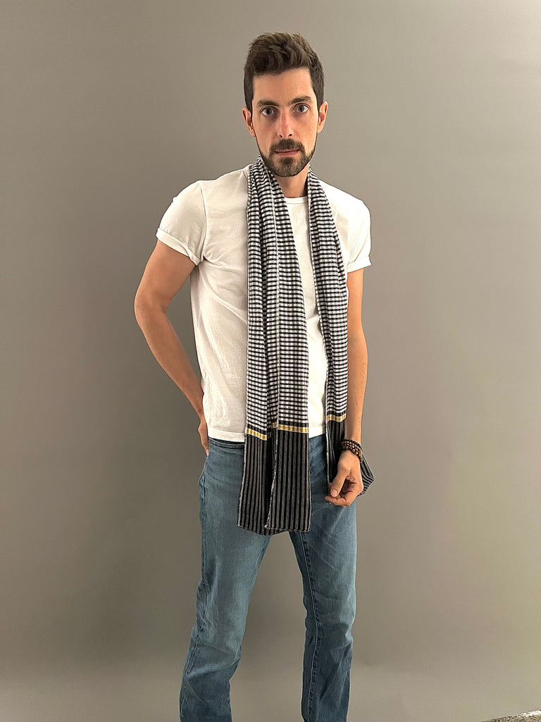 Le Krama Origine Réglisse dans son écrin en feuille de palmier - Homme