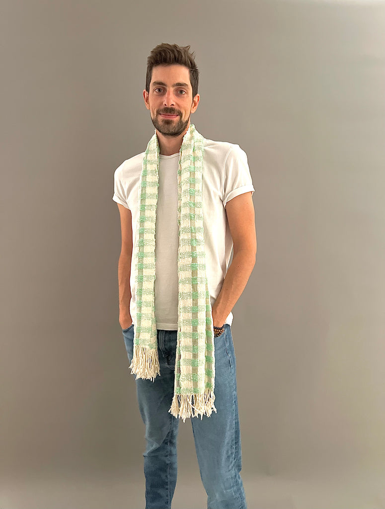 Le Krama Naturel Amande dans son écrin en feuille de palmier - Homme