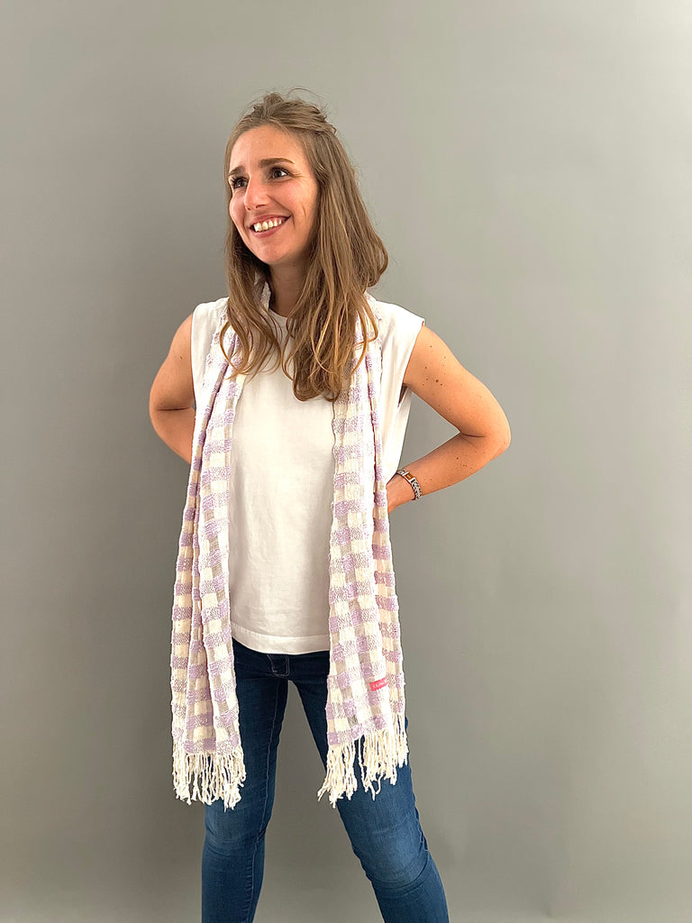 Le Krama Naturel Lilas dans son écrin en feuille de palmier - Femme