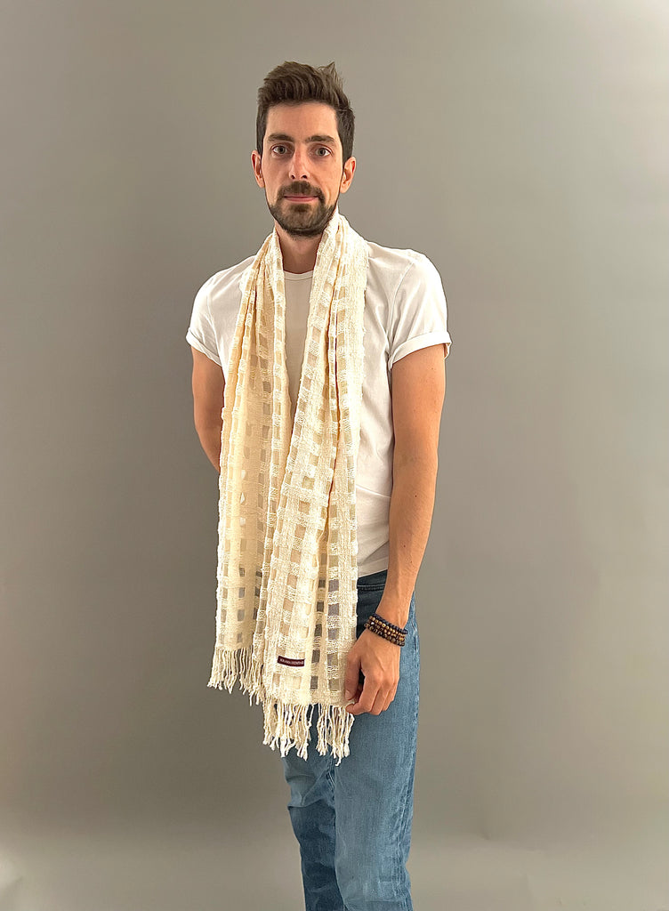 Le Krama Naturel Nuage dans son écrin en feuille de palmier - Homme