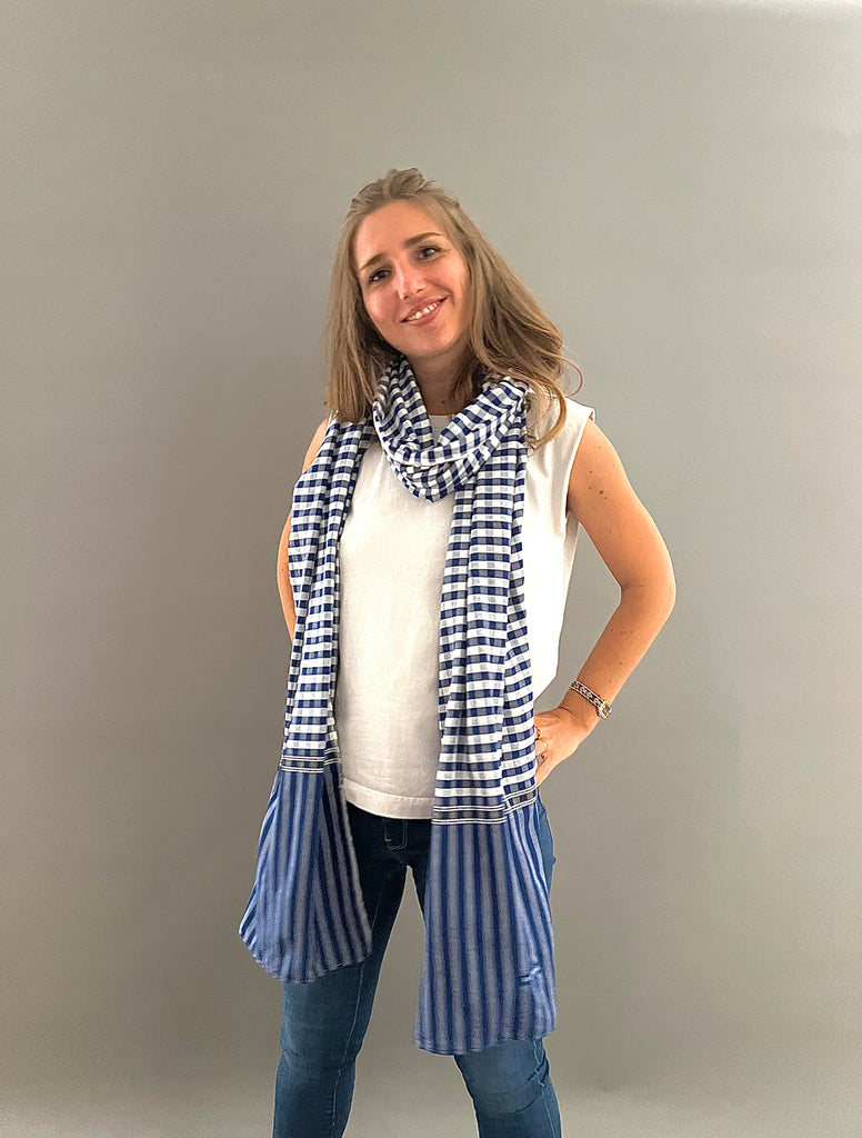 Le Krama Pop Bleu 3 Tours dans son écrin en feuille de palmier - Femme