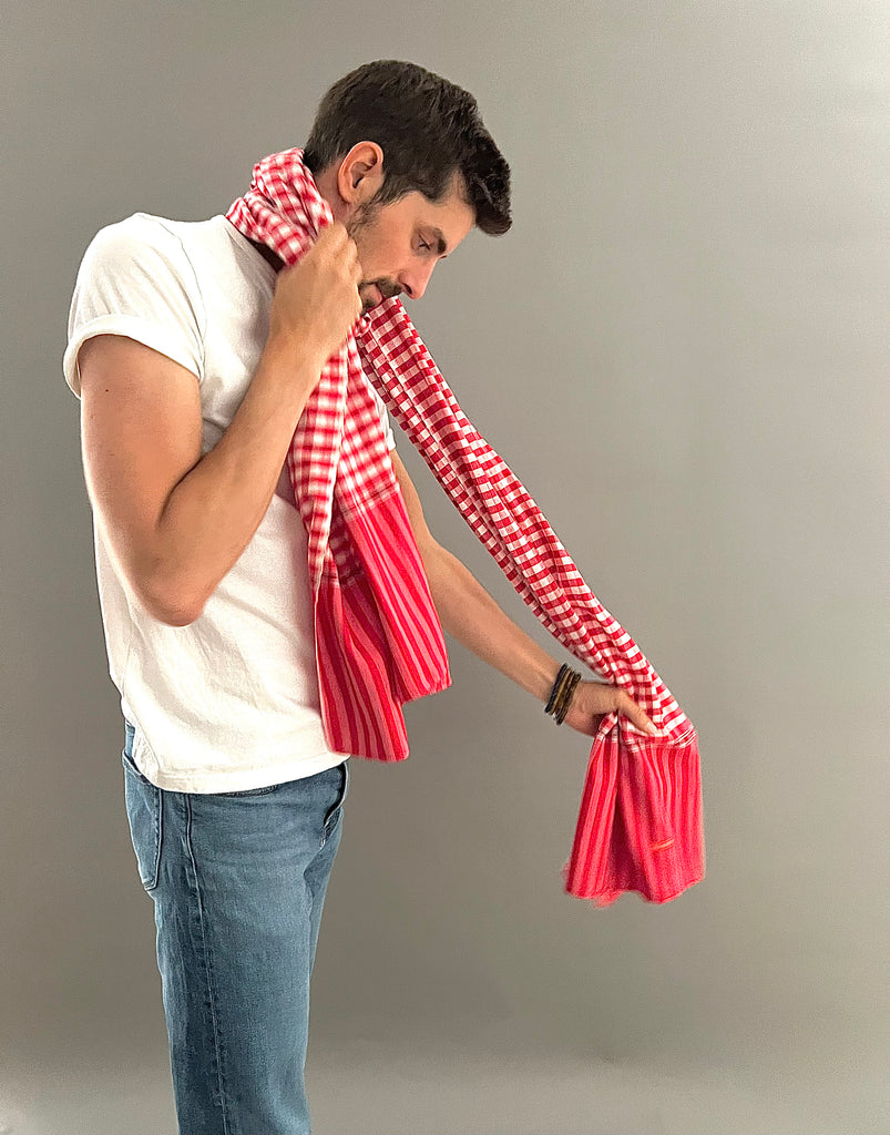 Le Krama Pop Rouge 3 Tours dans son écrin en feuille de palmier - Homme