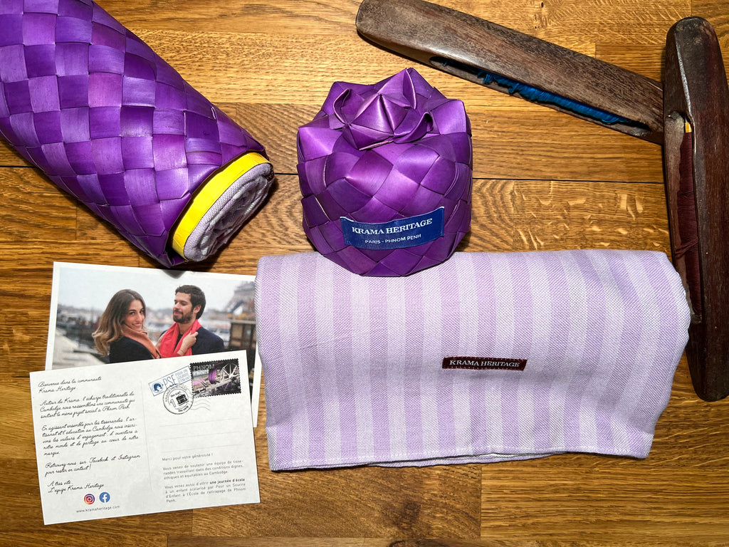 Le Krama Pop Violet 3 Tours dans son écrin en feuille de palmier - Homme