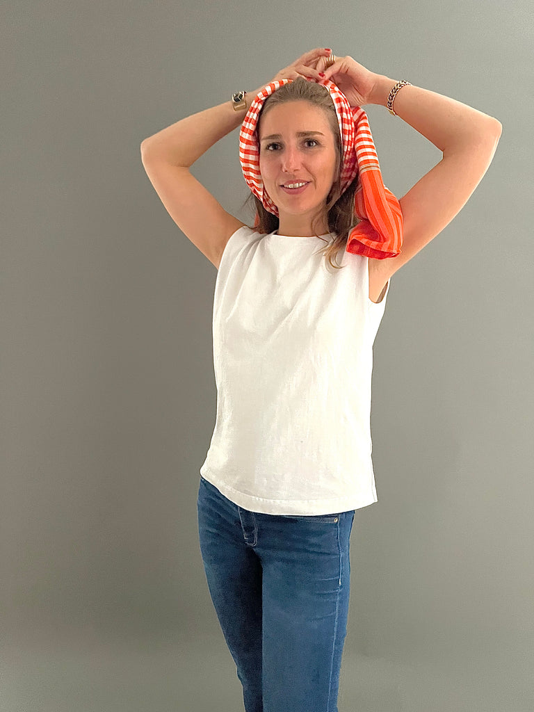 Le Krama Pop Orange dans son écrin en feuille de palmier - Femme