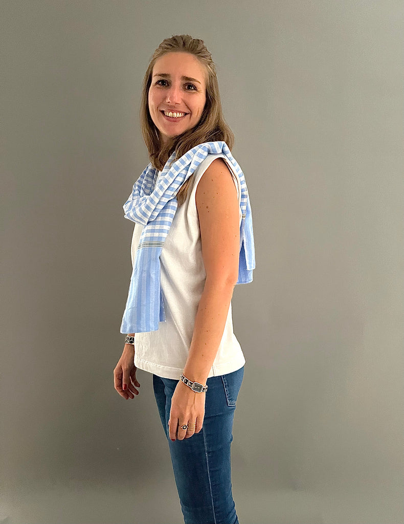 Le Krama Pop Turquoise dans son écrin en feuille de palmier - Femme