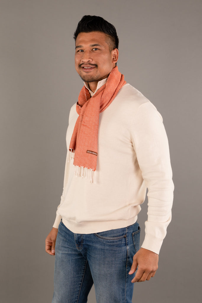 Le Petit Krama Chaud Beige Ocre dans son écrin en feuille de palmier - Homme