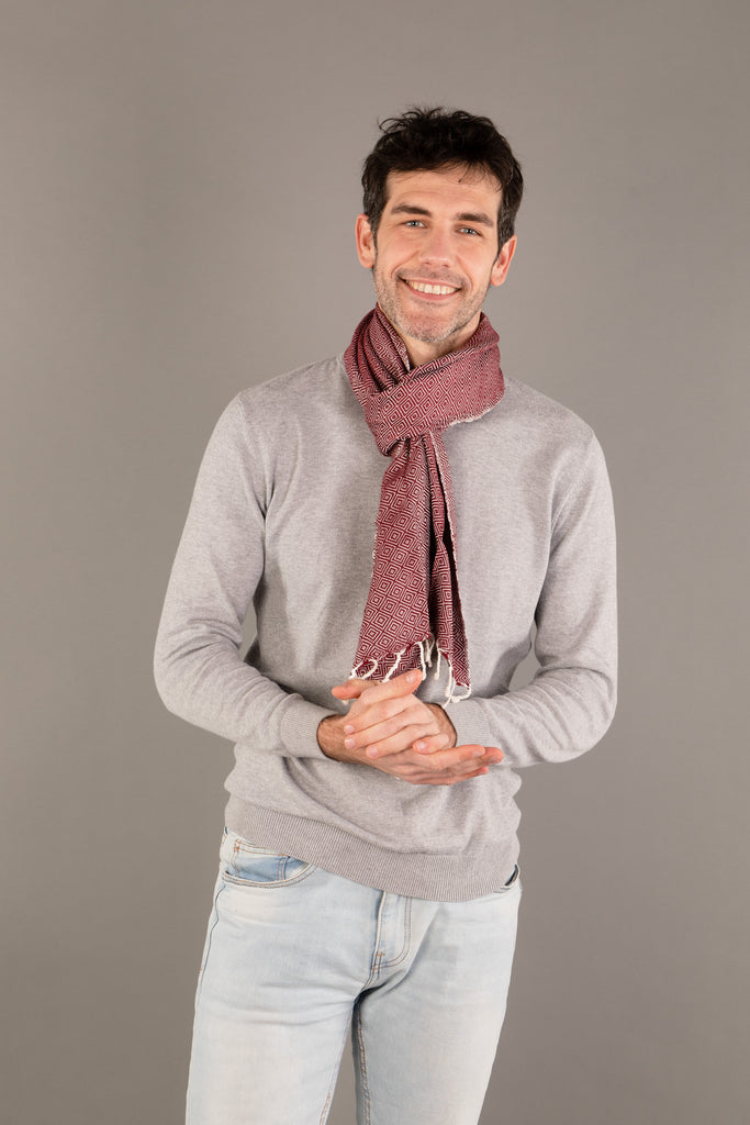 Le Petit Krama Chaud Bordeaux dans son écrin en feuille de palmier - Homme