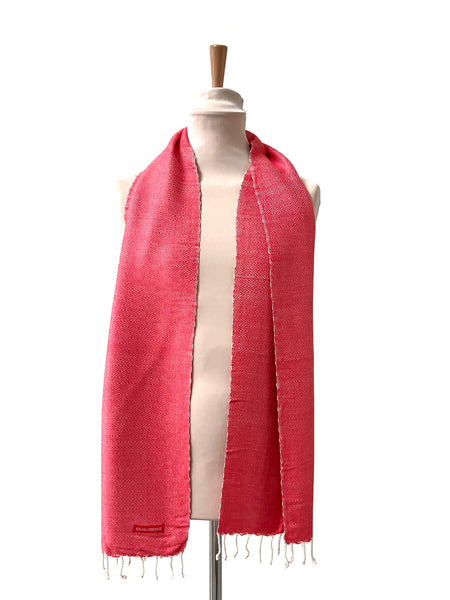 Le Petit Krama Chaud Orange Corail dans son écrin en feuille de palmier - Femme